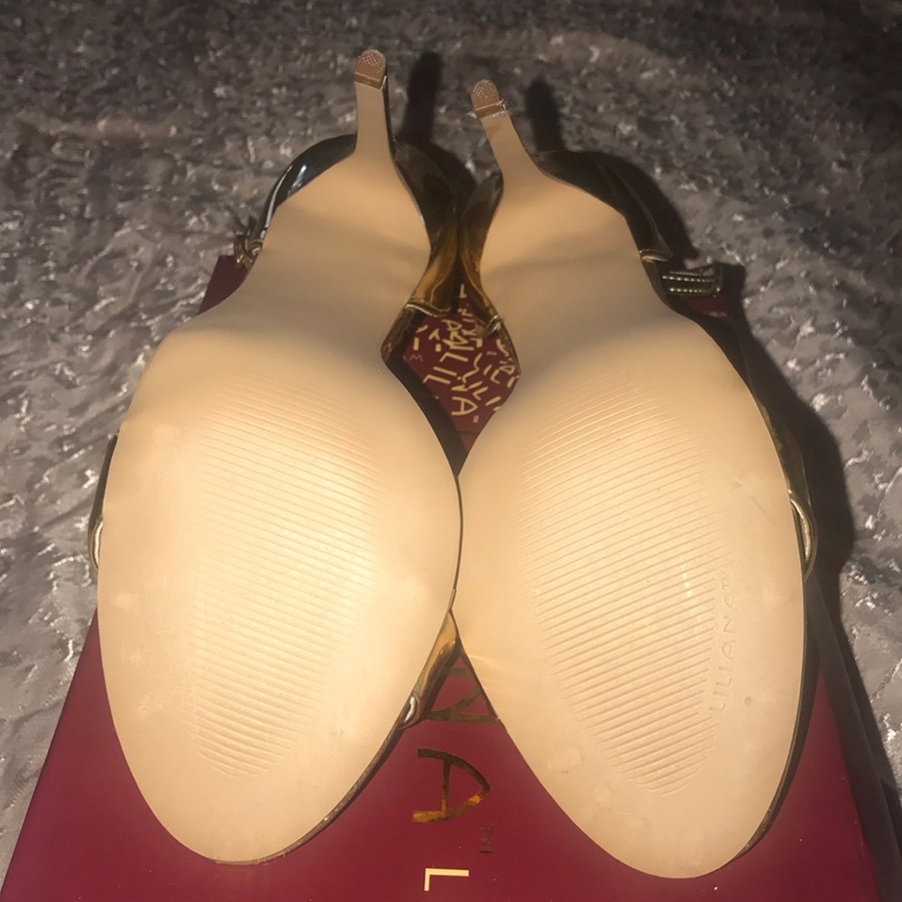 Heels - Picture 3 of 5